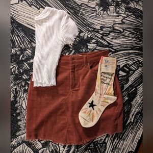 White Ribbed Crop Top and Rust Corduroy Skirt with Graphic Socks